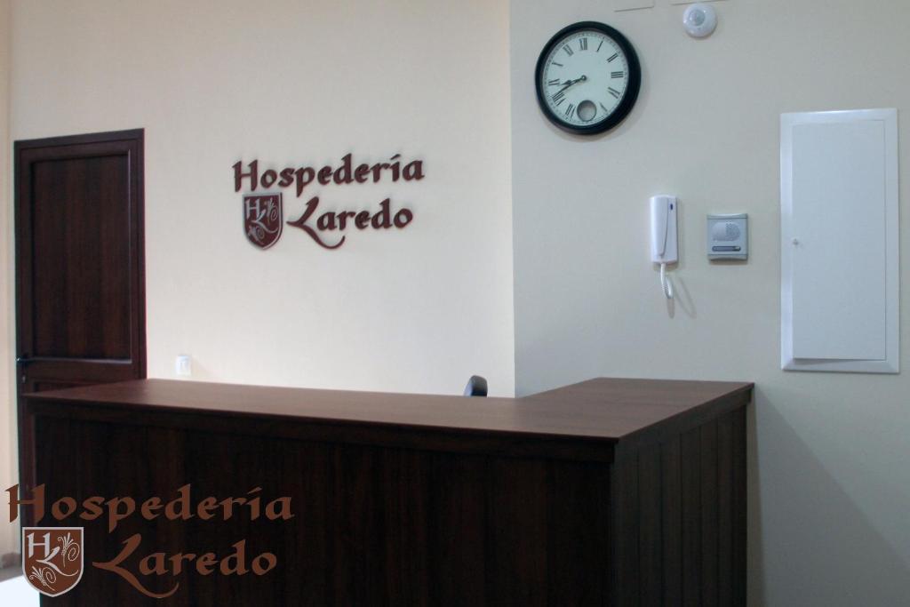 Hospederia Laredo Hotel La Carlota Luaran gambar